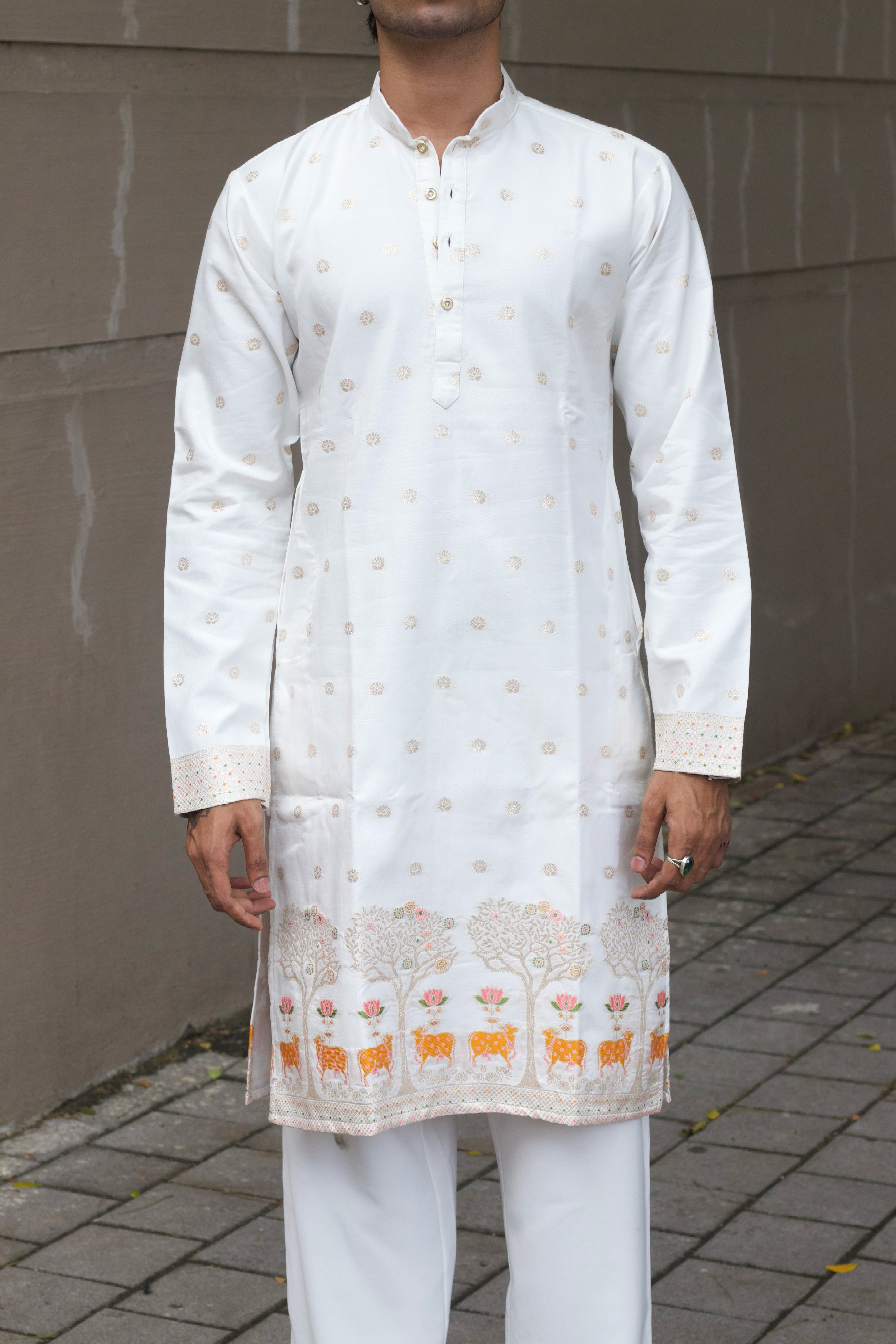 KAMDHENU TRADITIONAL SELECTED JACQUARD DESIGNER KURTA