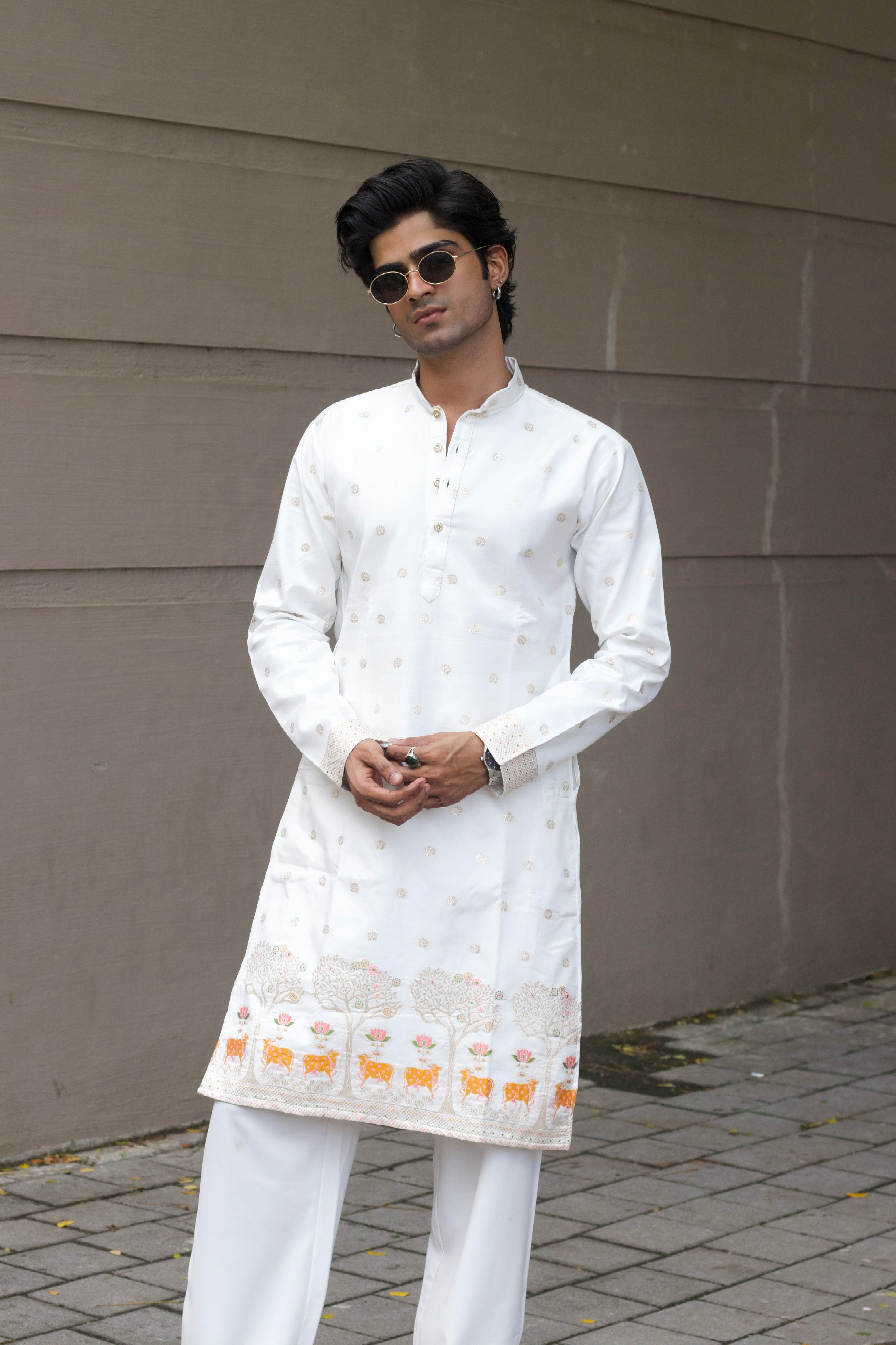 KAMDHENU TRADITIONAL SELECTED JACQUARD DESIGNER KURTA