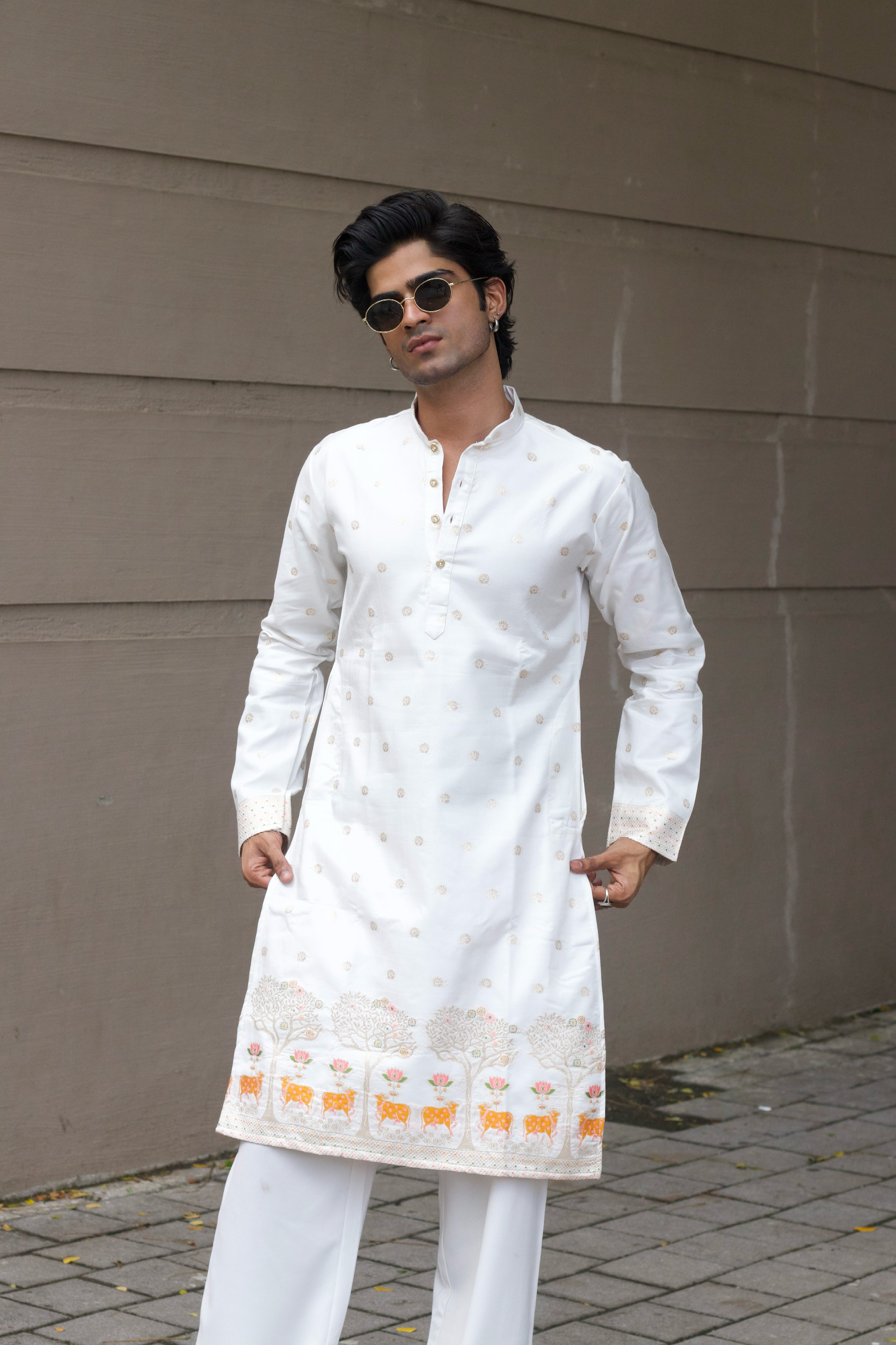 KAMDHENU TRADITIONAL SELECTED JACQUARD DESIGNER KURTA