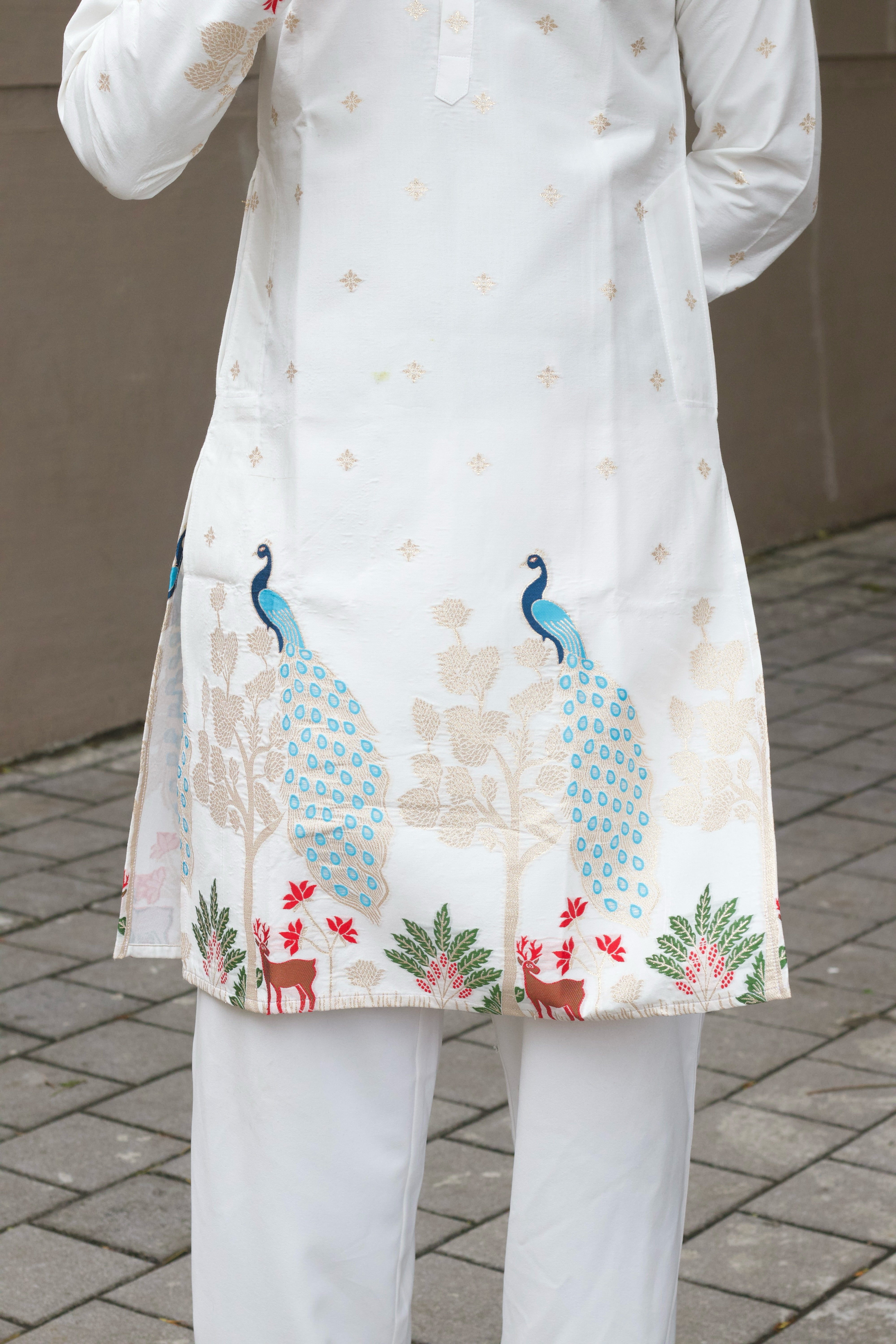 WHITE PEACOCK PATTERN JACQUARD DESIGNER KURTA