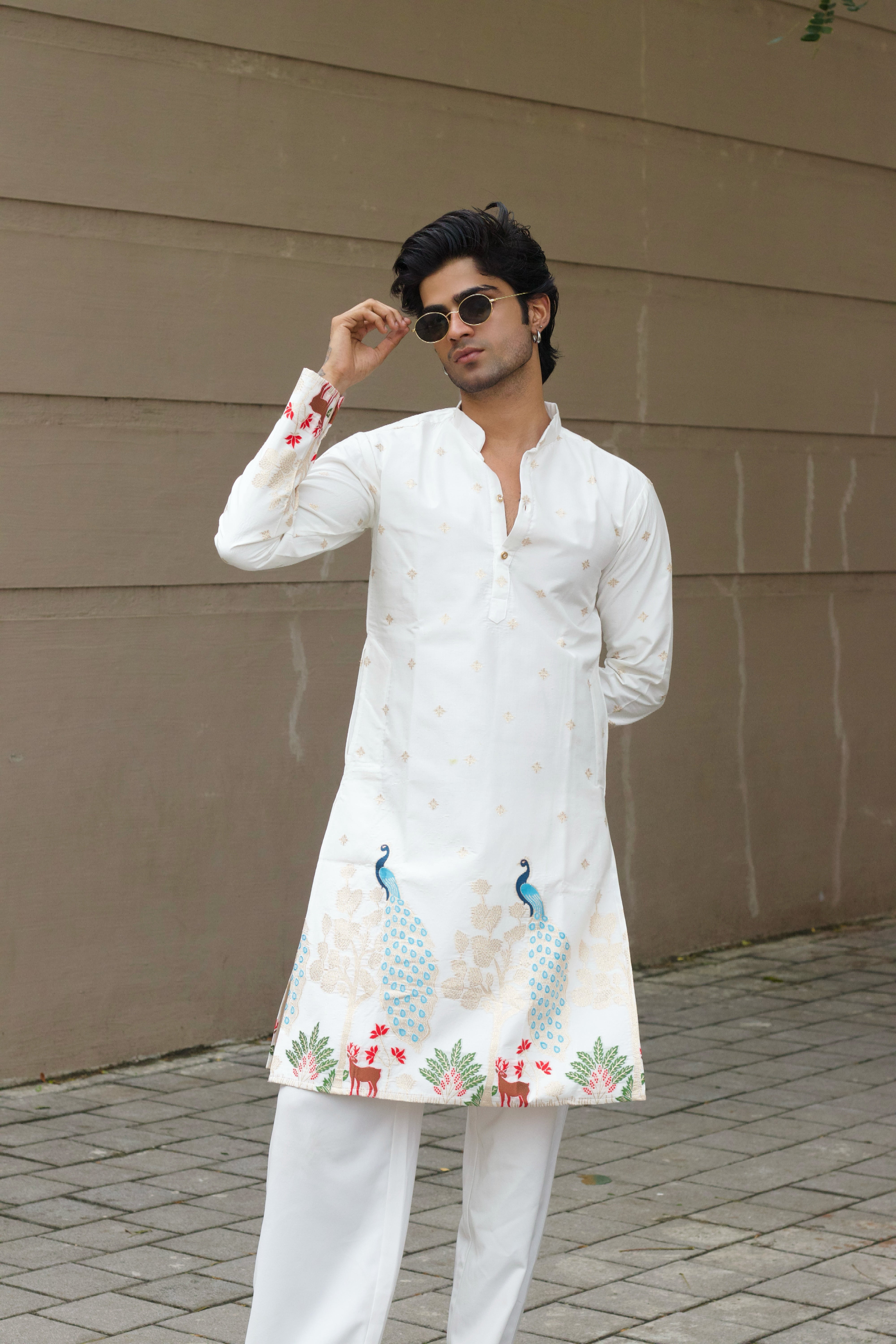 WHITE PEACOCK PATTERN JACQUARD DESIGNER KURTA