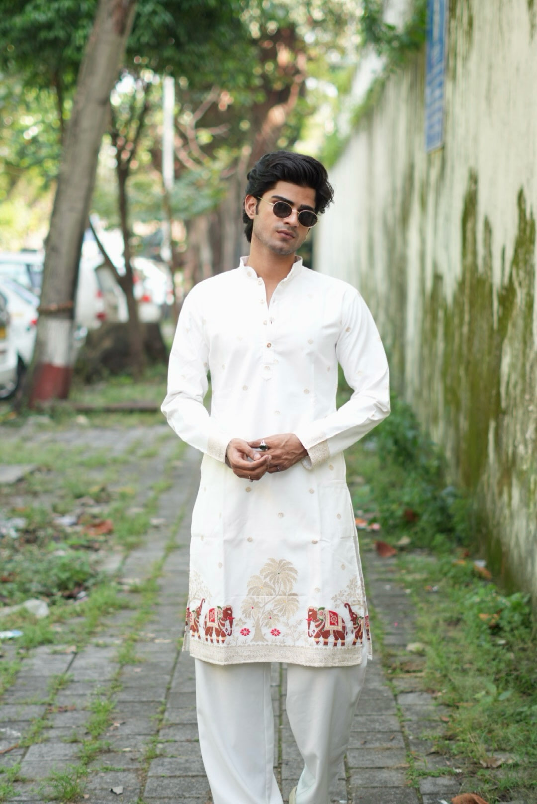 GAJRAJ WHITE PATTERN JACQUARD DESIGNER KURTA
