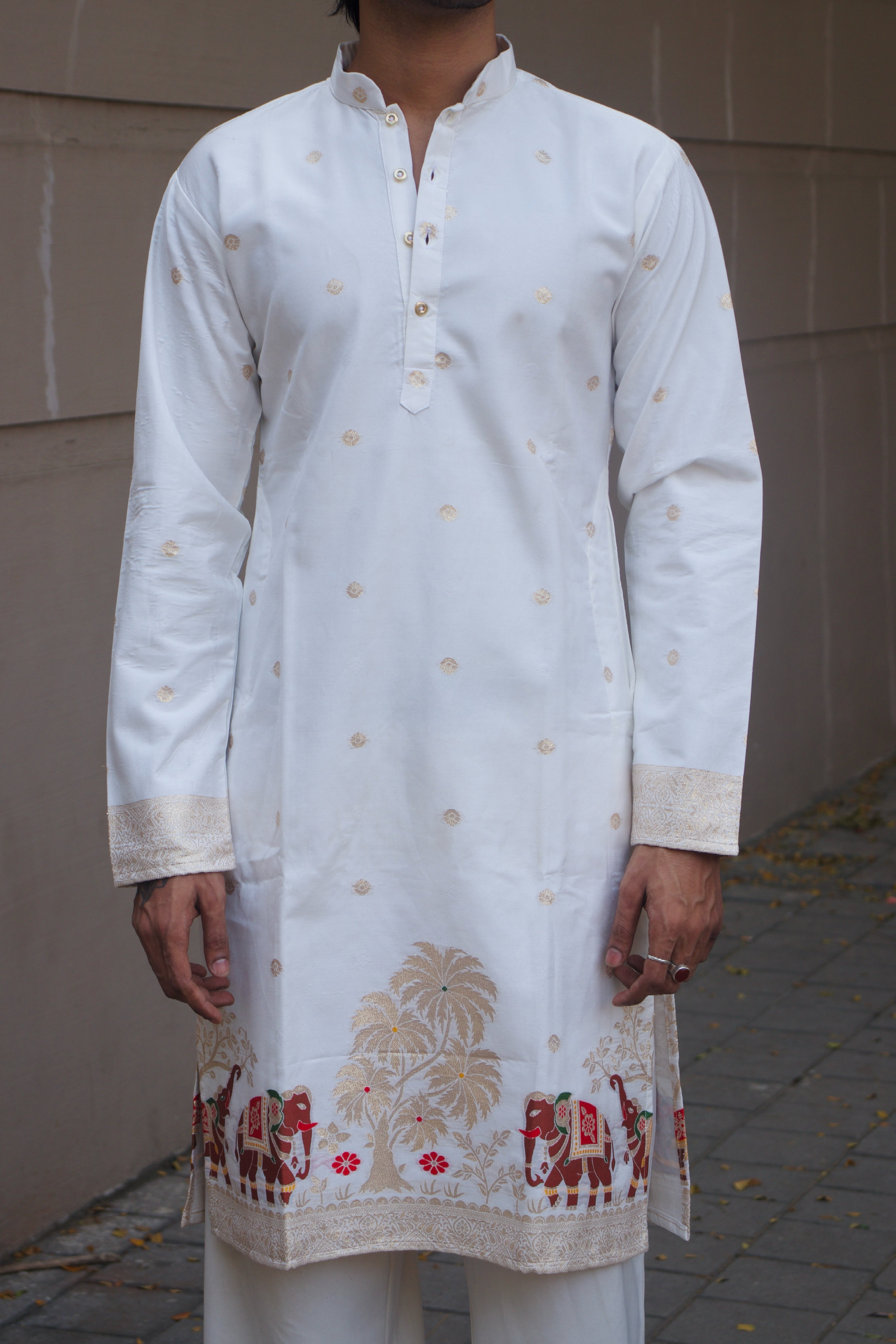 GAJRAJ WHITE PATTERN JACQUARD DESIGNER KURTA