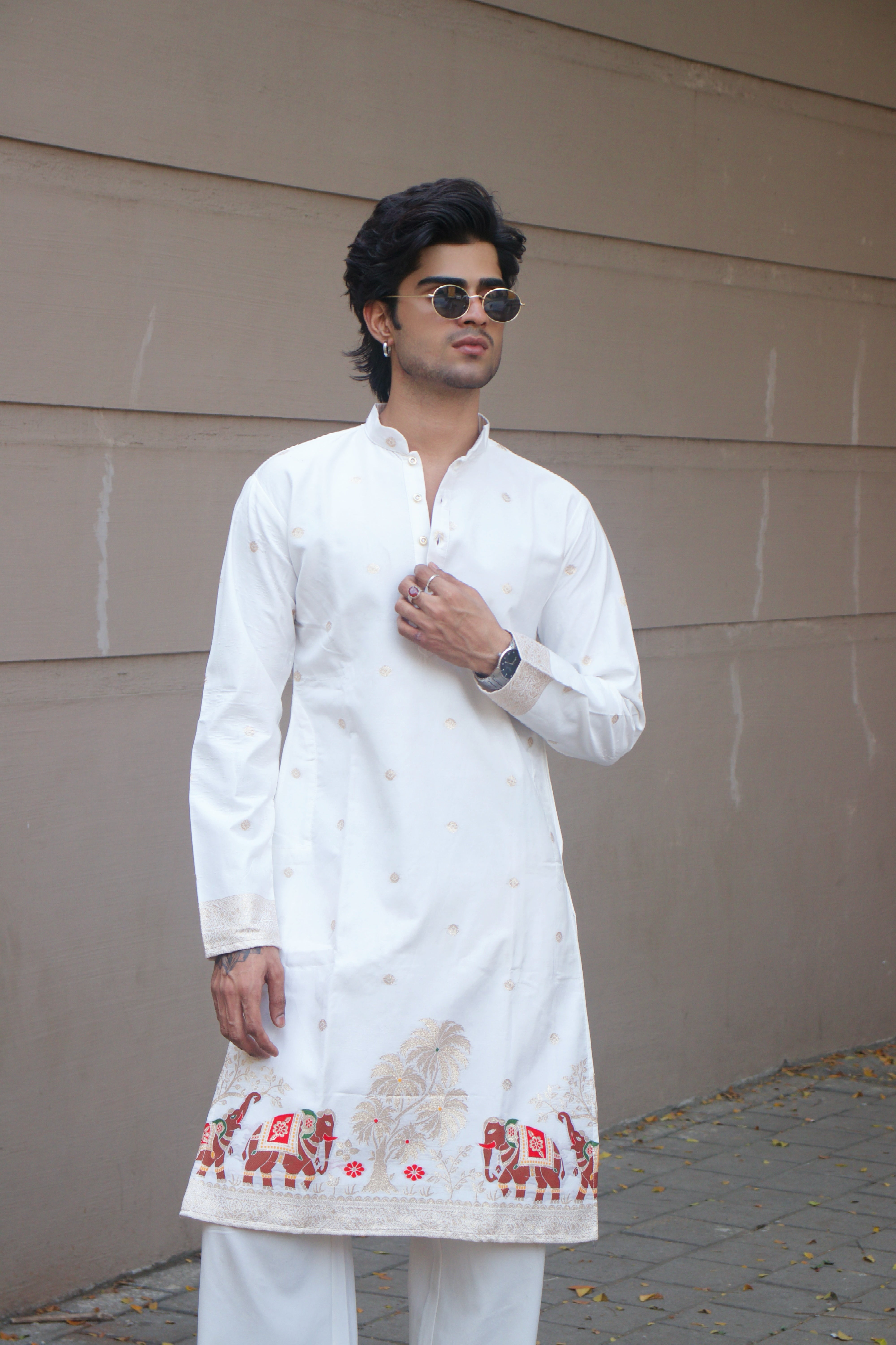 GAJRAJ WHITE PATTERN JACQUARD DESIGNER KURTA