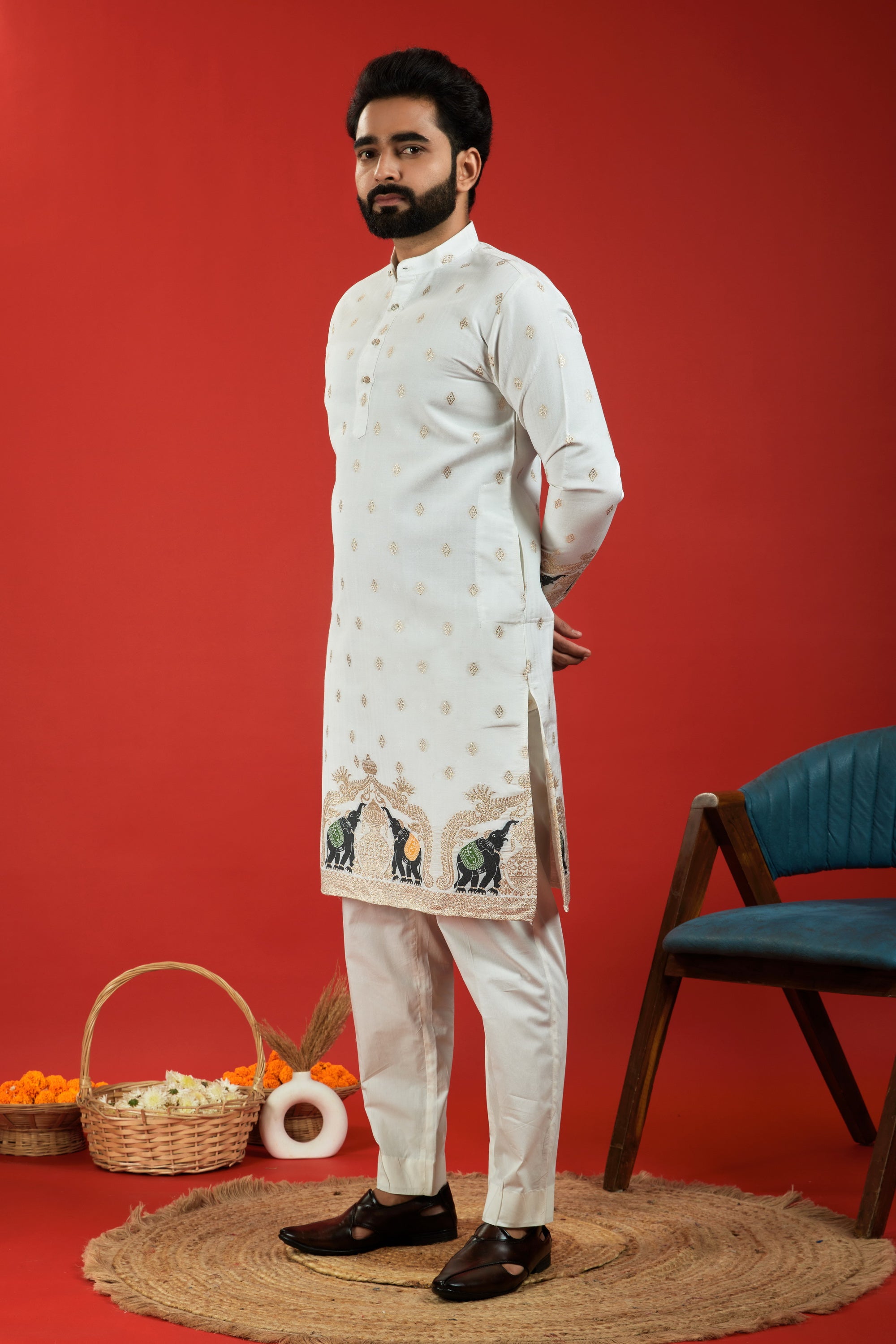 ELEPHANT WITH KALAS PATTERN JACQUARD DESIGNER WHITE KURTA